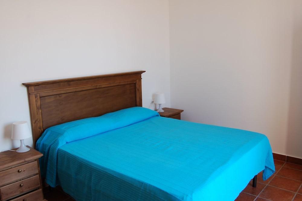 Borgo Valmarina Aparthotel Follonica Buitenkant foto