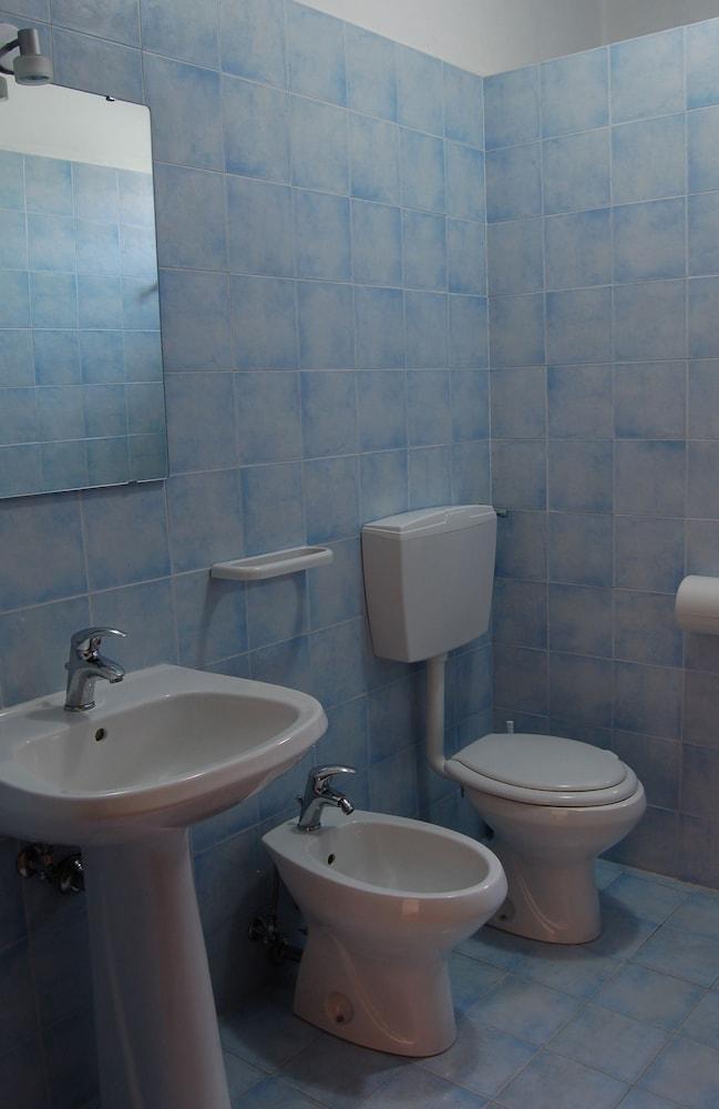 Borgo Valmarina Aparthotel Follonica Buitenkant foto