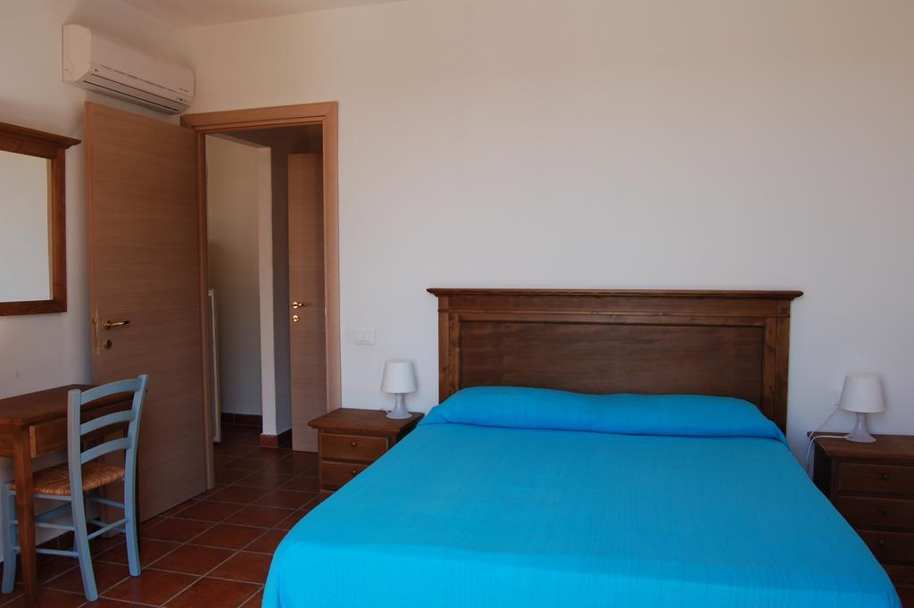 Borgo Valmarina Aparthotel Follonica Buitenkant foto
