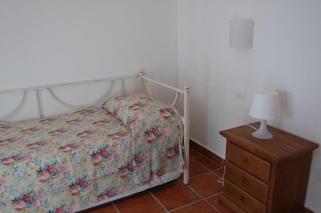 Borgo Valmarina Aparthotel Follonica Kamer foto