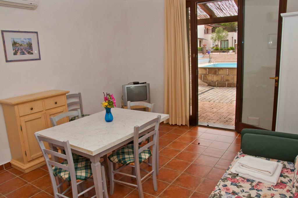 Borgo Valmarina Aparthotel Follonica Kamer foto