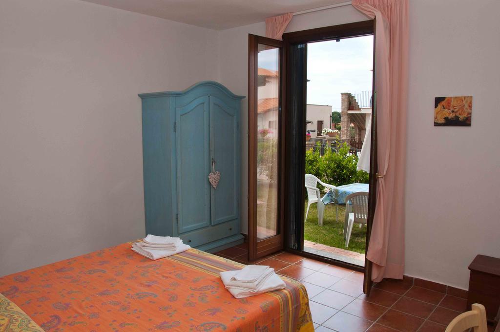 Borgo Valmarina Aparthotel Follonica Kamer foto