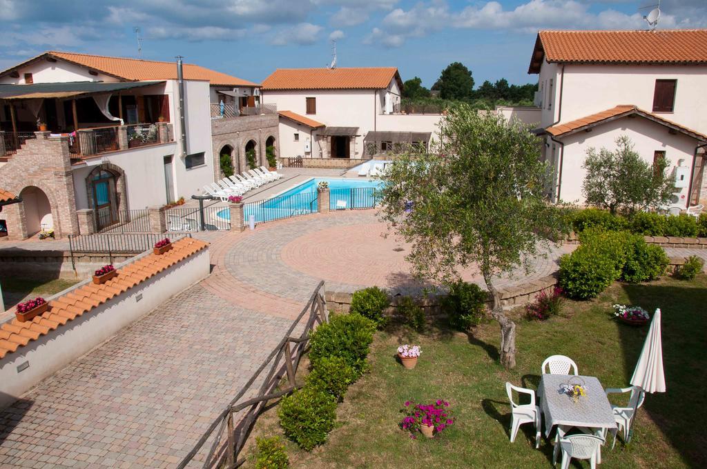 Borgo Valmarina Aparthotel Follonica Buitenkant foto
