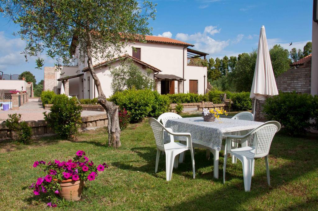 Borgo Valmarina Aparthotel Follonica Kamer foto